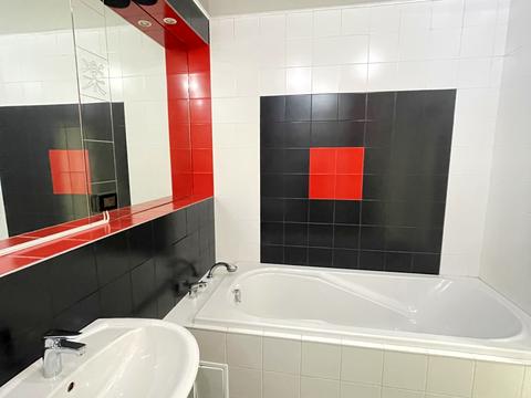 квартира за адресою Одеської громади вул. (Авдєєва-Чорноморського), 2б