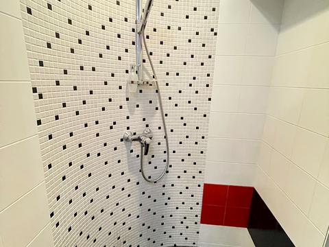 квартира за адресою Одеської громади вул. (Авдєєва-Чорноморського), 2б