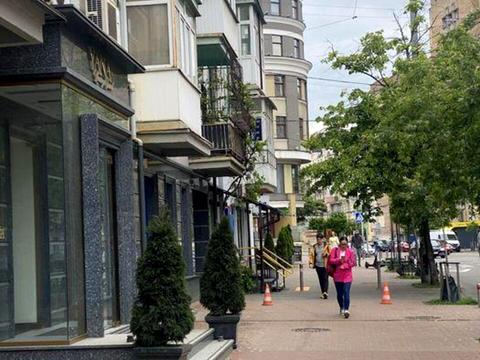 коммерческая по адресу Саксаганского ул., 32