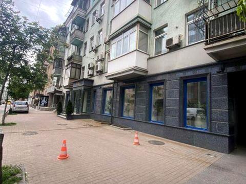 коммерческая по адресу Саксаганского ул., 32