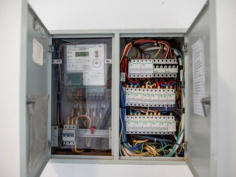 комерційна за адресою Євгена Чикаленка вул., 26