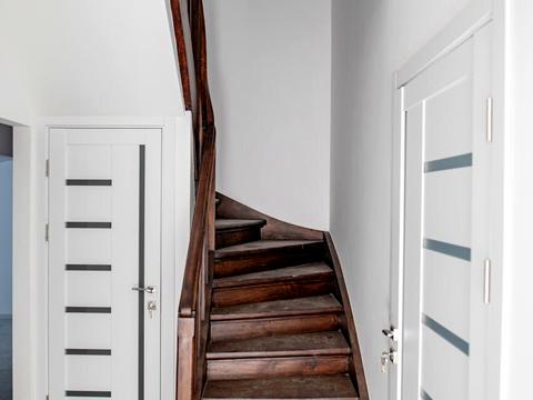 комерційна за адресою Євгена Чикаленка вул., 26