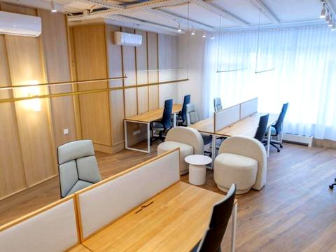 комерційна за адресою Буслівська вул., 12