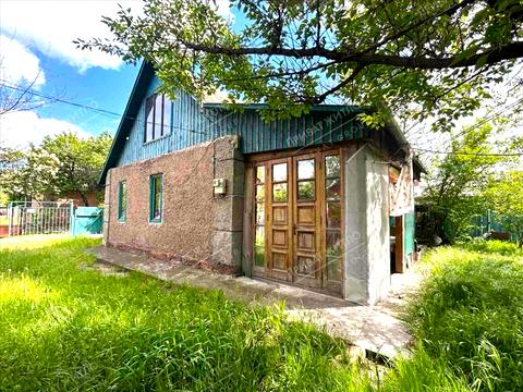 будинок за адресою Центральна