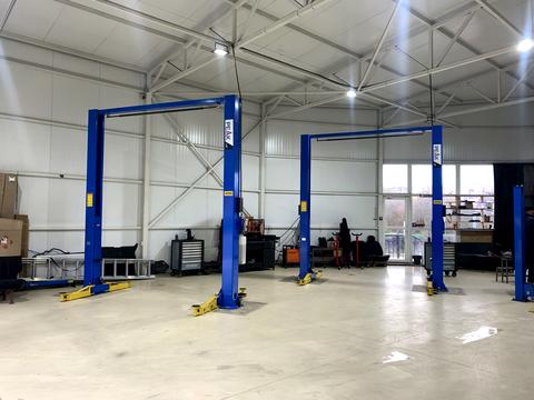 комерційна за адресою Академіка Амосова вул. (Кірова), 52