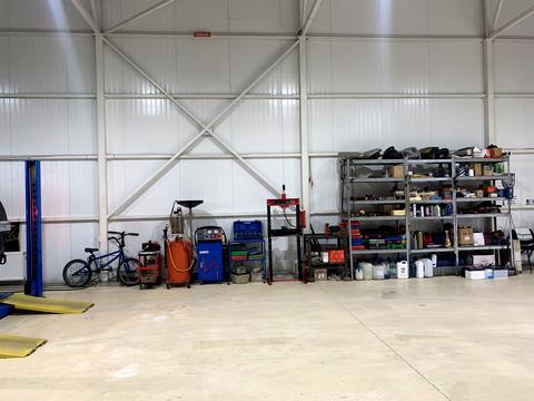 комерційна за адресою Академіка Амосова вул. (Кірова), 52