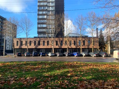 комерційна за адресою Вовчинецька вул., 227