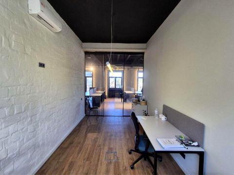 комерційна за адресою Івана Франка вул., 9