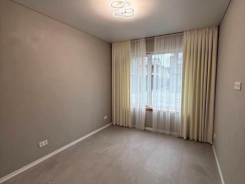 будинок за адресою Дружби бульв.