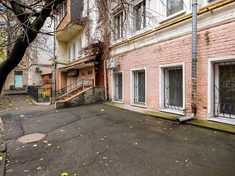 коммерческая по адресу Антоновича ул. (Горького), 95