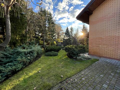 будинок за адресою Польова