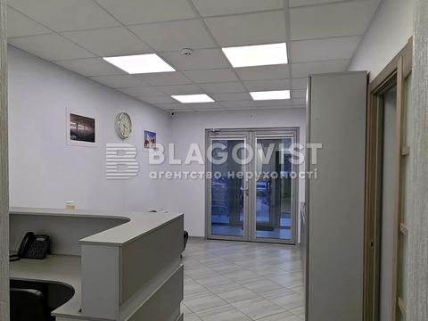 комерційна за адресою Урлівська вул., 20