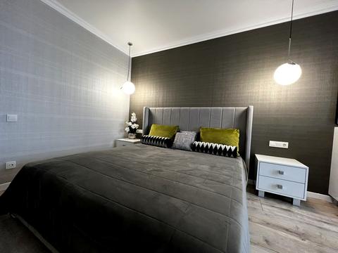 квартира по адресу Героев Днепра ул., 4