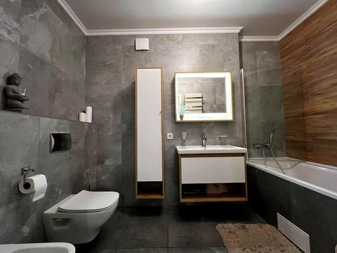 квартира по адресу Героев Днепра ул., 4