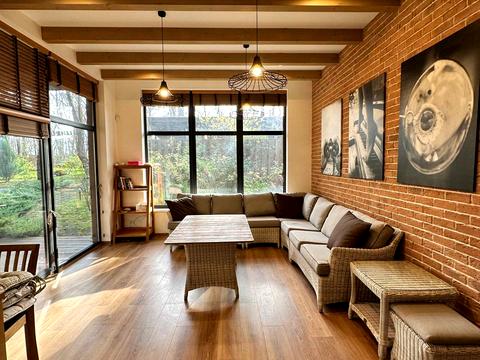 будинок за адресою пров. Зоряний