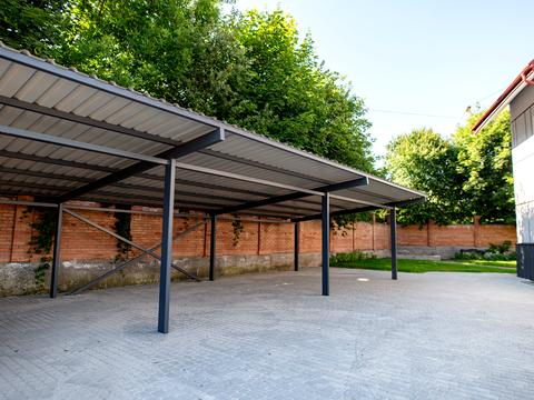 комерційна за адресою Євгена Чикаленка вул., 26