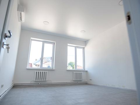 комерційна за адресою Євгена Чикаленка вул., 26