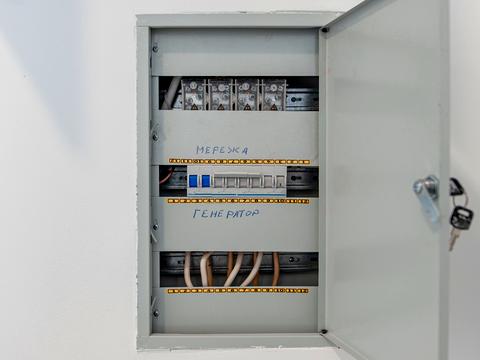 комерційна за адресою Євгена Чикаленка вул., 26