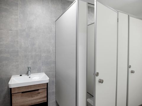 комерційна за адресою Євгена Чикаленка вул., 26