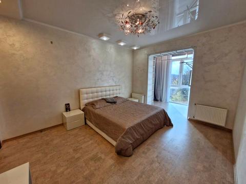 квартира за адресою Олександра Поля вул. (Жовтнева), 7