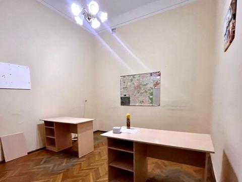 коммерческая по адресу Листопадового Чина ул. (Мицкевича), 3