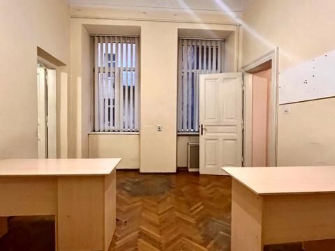 коммерческая по адресу Листопадового Чина ул. (Мицкевича), 3