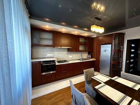 квартира по адресу Угорская ул., 7а