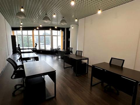 комерційна за адресою Кловський узвіз (Кловський), 7