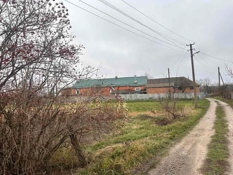 участок по адресу Остапа Вишні