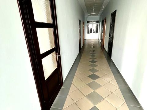 комерційна за адресою Богдана Хмельницького вул., 200