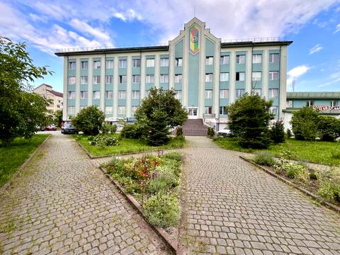 комерційна за адресою Богдана Хмельницького вул., 200