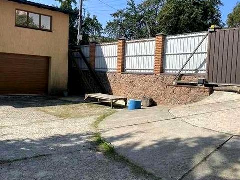 будинок за адресою 8 Листопада вул.