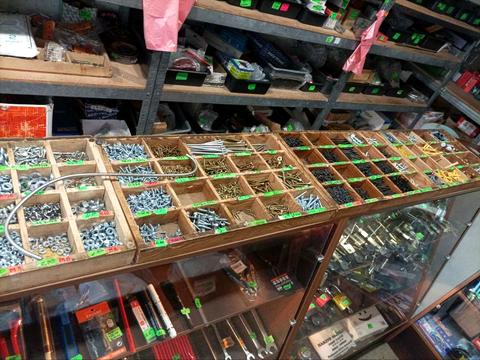 коммерческая по адресу пр.перемоги, 72-д