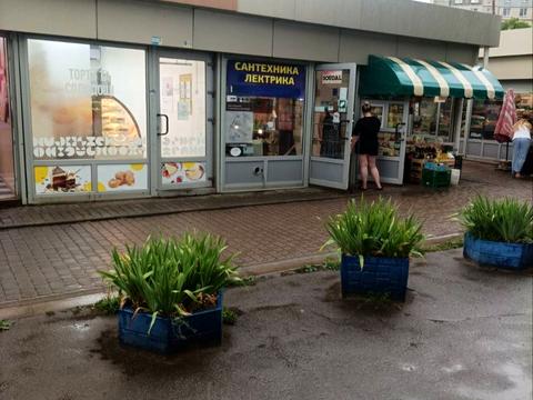 коммерческая по адресу пр.перемоги, 72-д