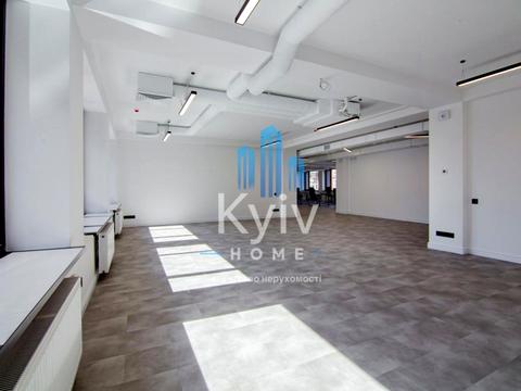 коммерческая по адресу Академіка Книшова ул. (Амурська), 8