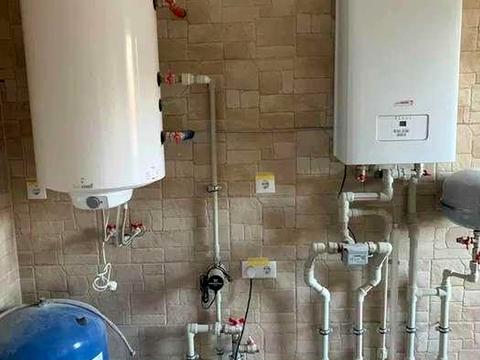 будинок за адресою Жовтнева вул.