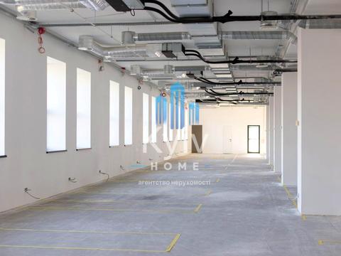 комерційна за адресою Академіка Книшова вул. (Амурська), 8