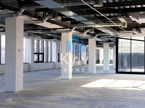 комерційна за адресою Академіка Книшова вул. (Амурська), 8