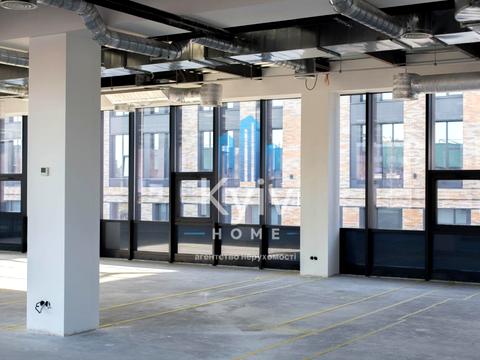 комерційна за адресою Академіка Книшова вул. (Амурська), 8