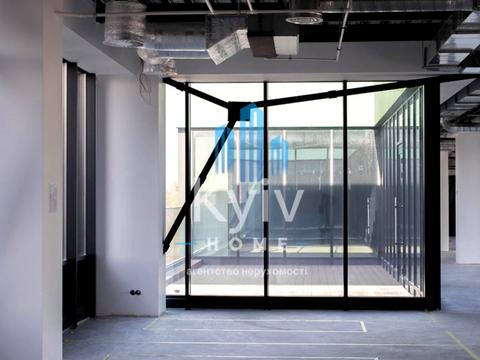 комерційна за адресою Академіка Книшова вул. (Амурська), 8