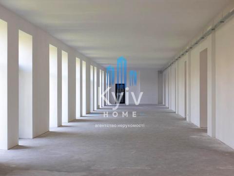 комерційна за адресою Академіка Книшова вул. (Амурська), 8