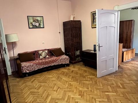 квартира за адресою Академіка Олександра Богомольця вул., 4