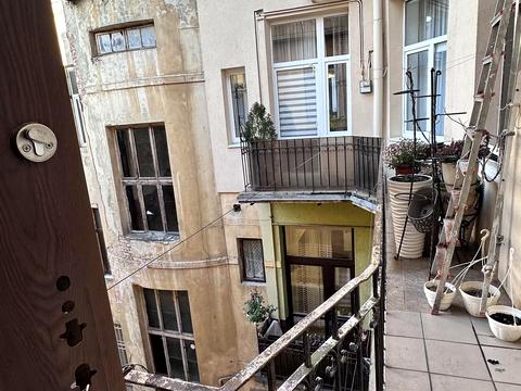 квартира за адресою Академіка Олександра Богомольця вул., 4