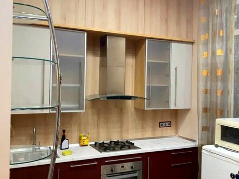 квартира за адресою Дмитра Яворницького просп. (Карла Маркса), 77