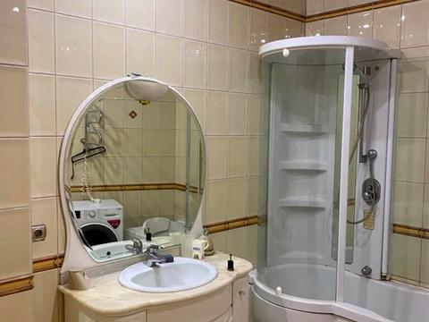 квартира за адресою Дмитра Яворницького просп. (Карла Маркса), 77