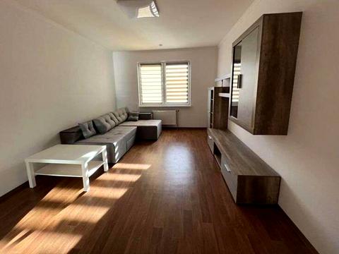 квартира за адресою Софії Русової вул., 7