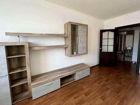 квартира за адресою Софії Русової вул., 7