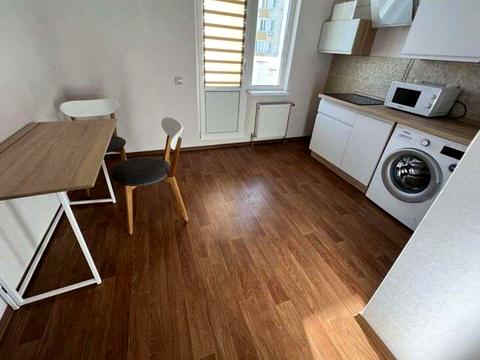 квартира за адресою Софії Русової вул., 7