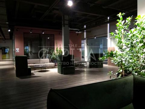 комерційна за адресою Миколи Грінченка вул., 18