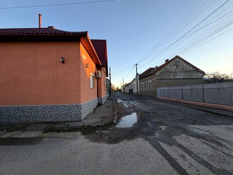 будинок за адресою Олега Ольжича вул. (Івана Лобачевського), 15